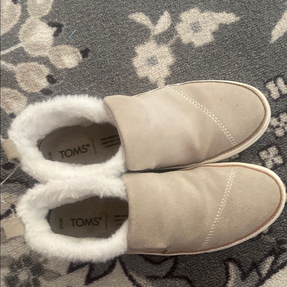 COPY - TOMS Paxton Women's Ankle BootsTan Slip-On Shoes with Faux Fur Lining
